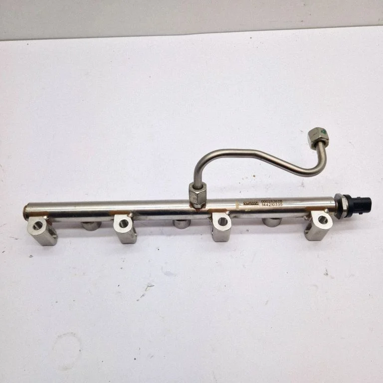 Fuel main line pipe 000283628