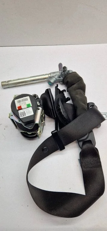 Front seatbelt 6700174260