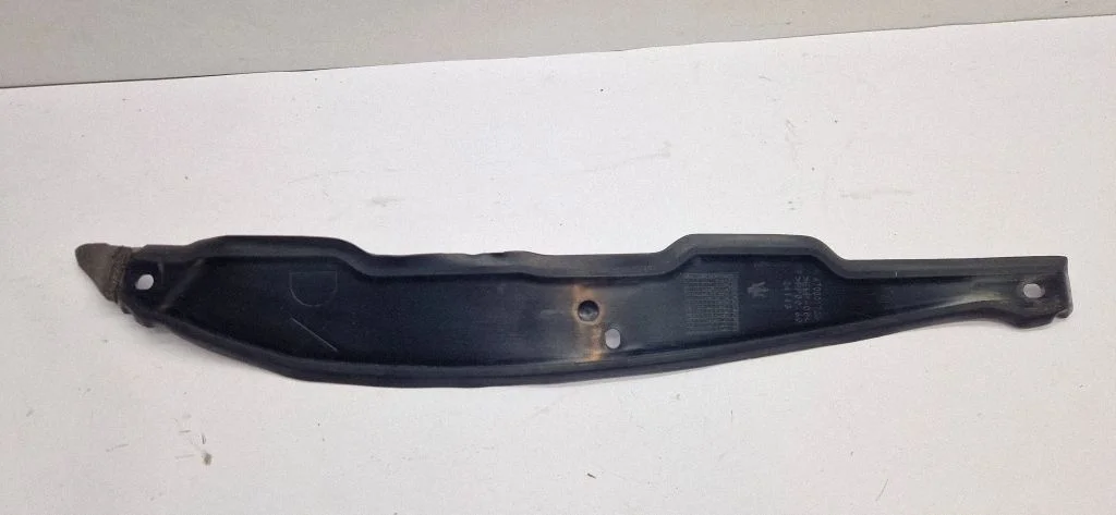 Fender end trim 670001706