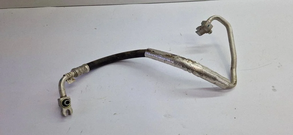 Air conditioning (A/C) pipe/hose – Chrysler Pacifica (2017-)