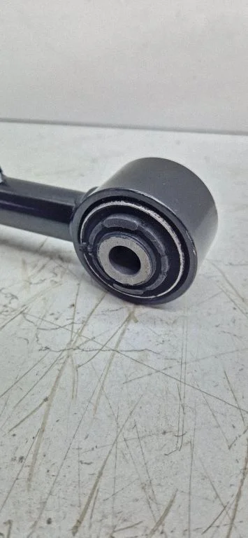 Rear control arm 104442300G