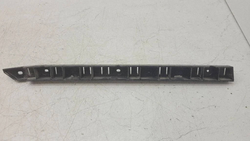 Rear bumper mounting bracket 68229237AC