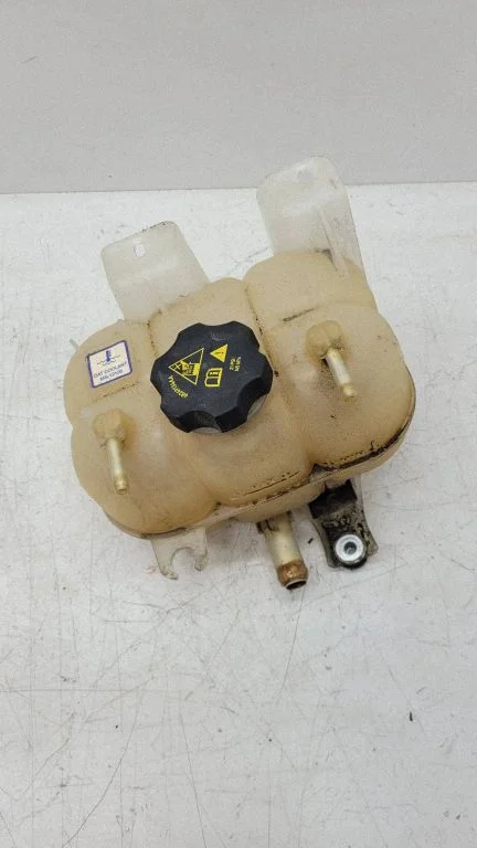 Coolant expansion tank/reservoir – Chrysler Pacifica (2017-)