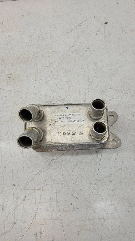 Oil filter mounting bracket – Chrysler Pacifica (2017-)
