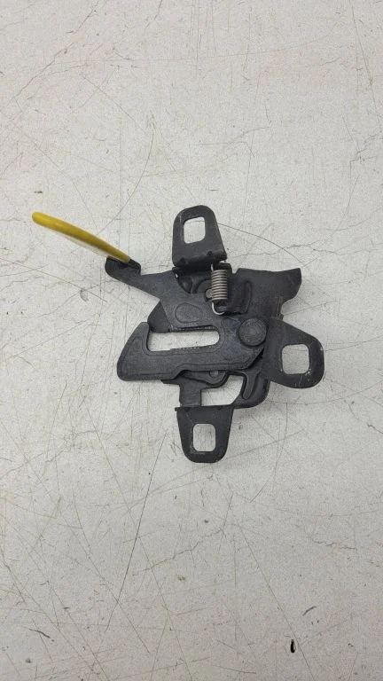 Engine bonnet/hood lock/catch B805
