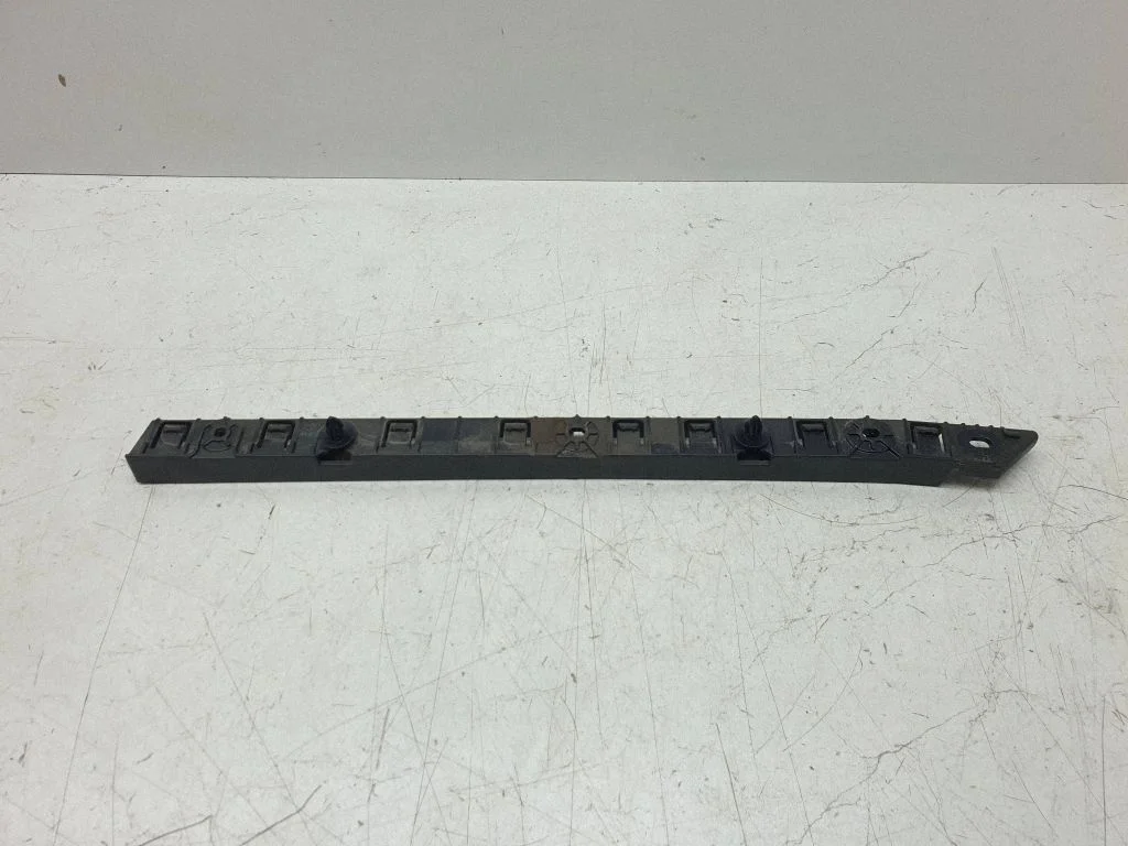 Rear bumper mounting bracket 68229237AC
