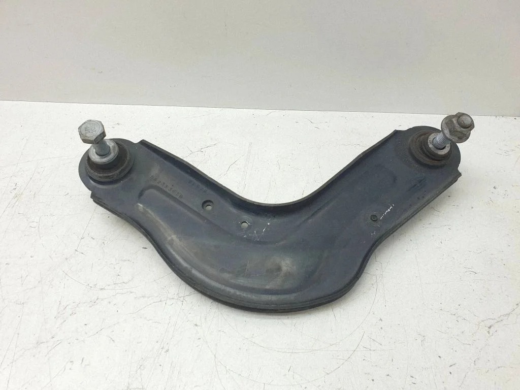Rear upper control arm/wishbone – Chrysler Pacifica (2017-)