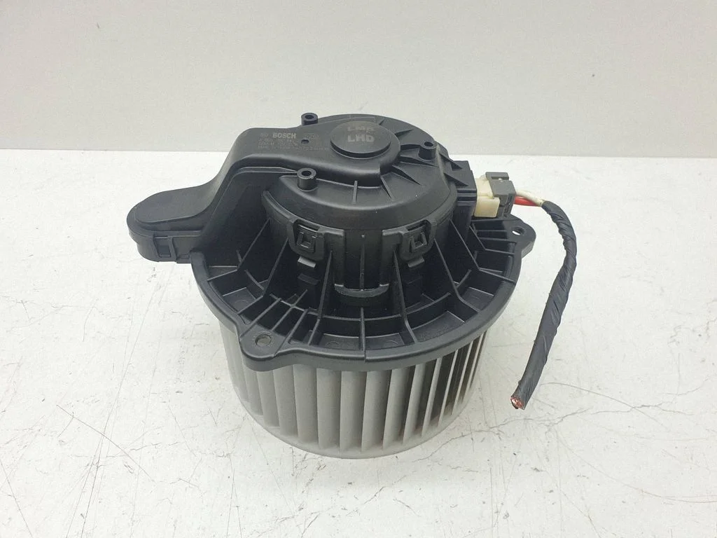 Heater fan/blower – Tesla Model S (2012-)