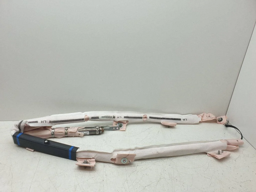 Roof airbag – Tesla Model S (2012-)