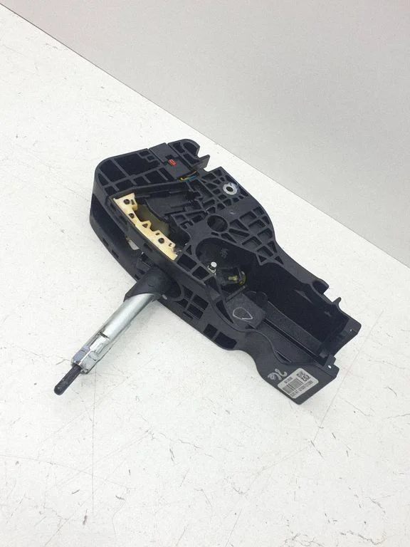 Gear selector mechanism 84139596