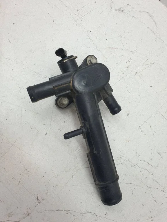 Engine coolant pipe/hose 609729947