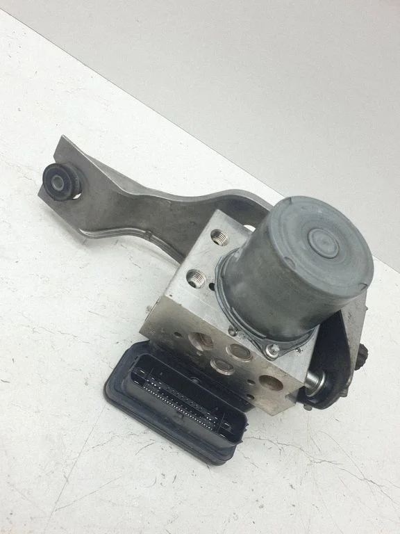 ABS block – Chevrolet Volt II (2015-)