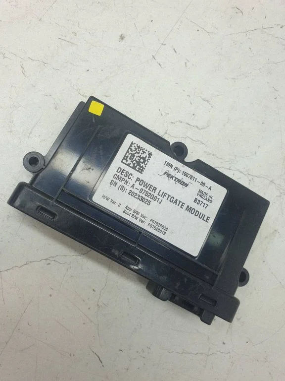 Bagažinės dangčio valdymo blokas
