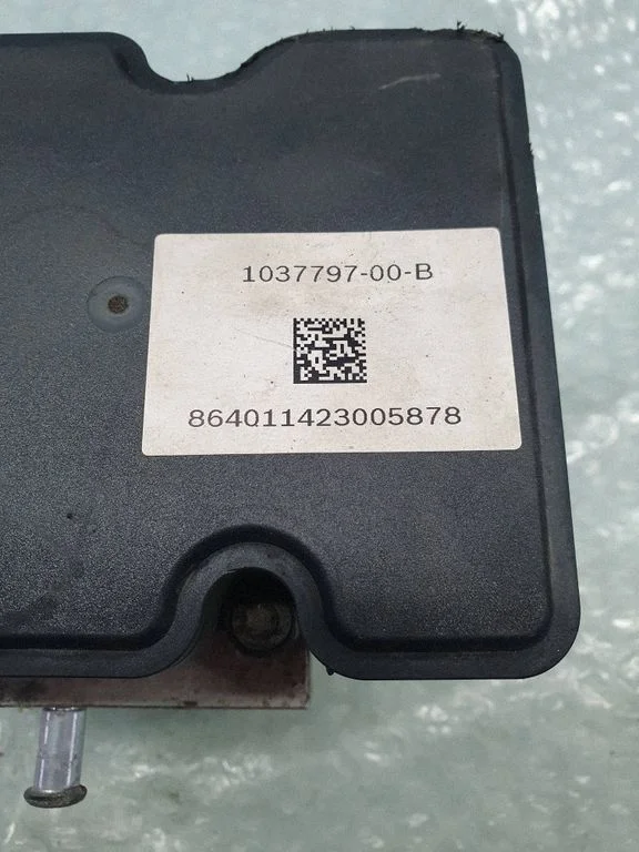 ABS-plokk 103779700B