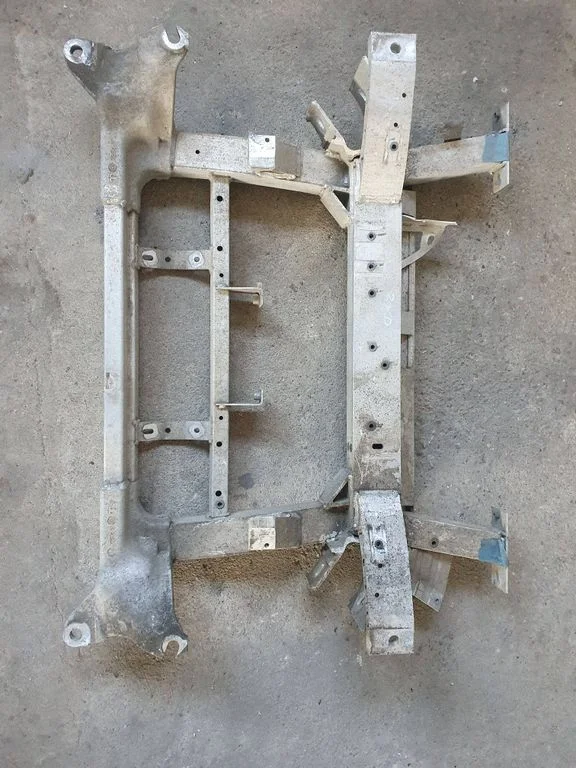 Front subframe – Tesla Model S (2012-)