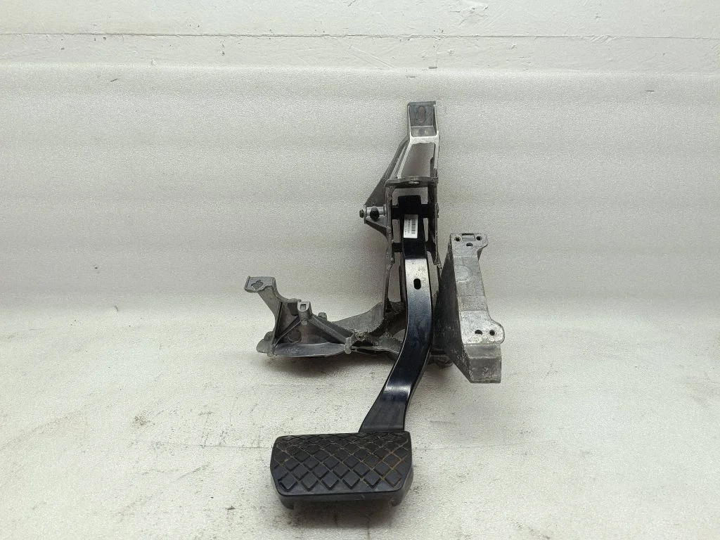 Piduripedaal – Audi A6 Allroad C5 (1999-2005)