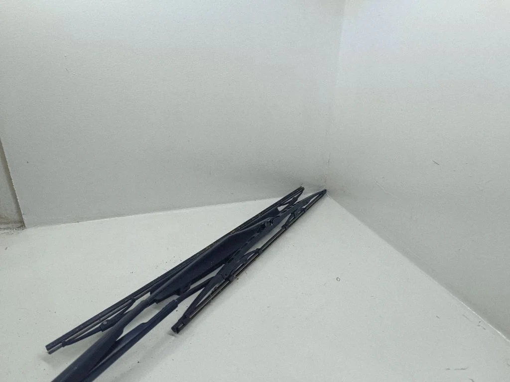 Windshield/front glass wiper blade – Skoda Fabia Mk1 (6Y) (1999-2007)