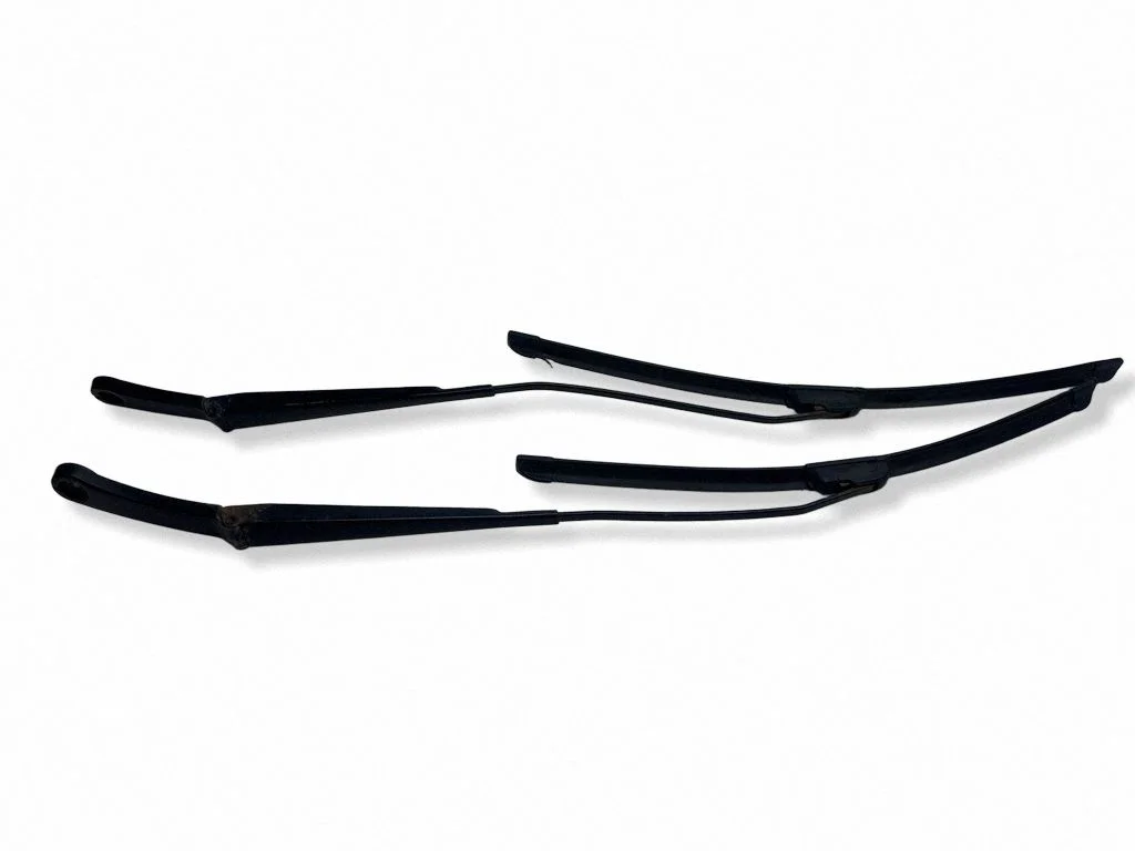 Front wiper blade arm 7H1955410C