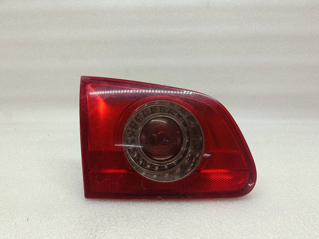 Lampa tylna w klapie 3C9945093