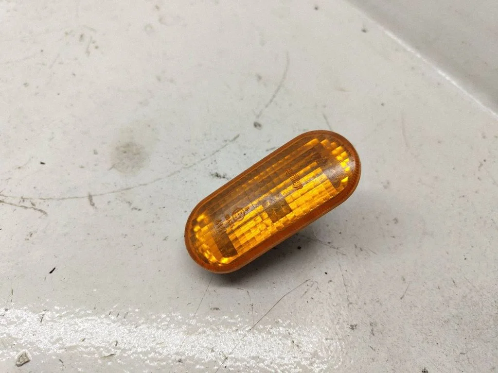 Front fender indicator light – Volkswagen Transporter - Caravelle T5 (2003-2015)