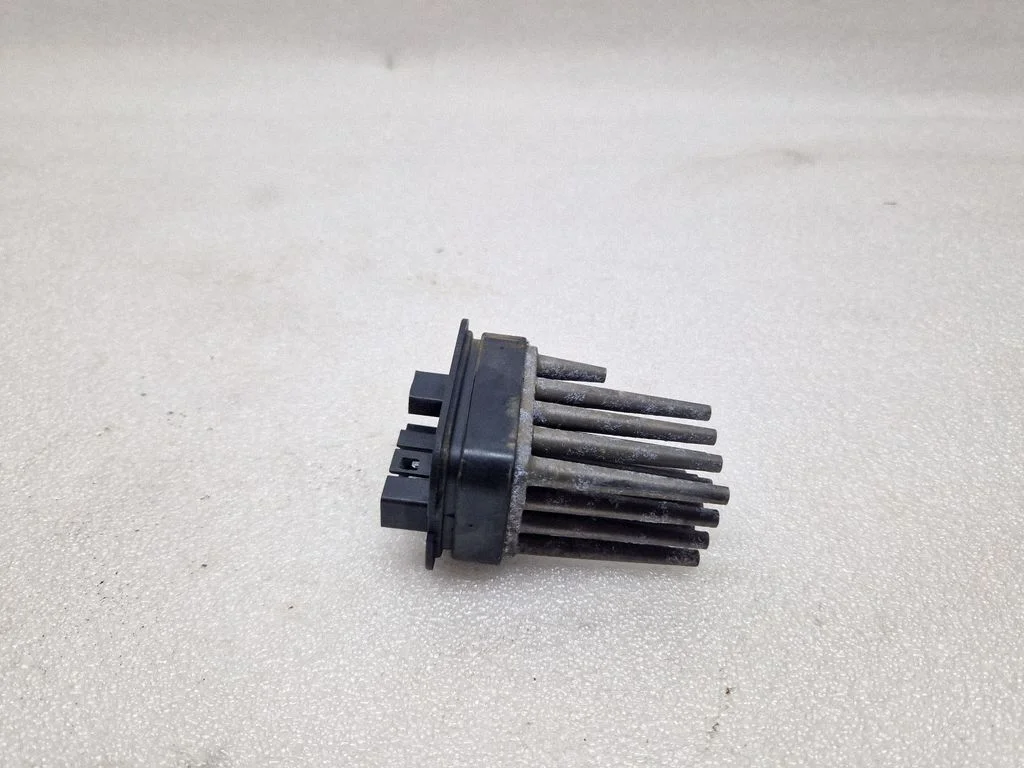 Krāsniņas ventilatora rezistors (reostats) – Opel Astra H (2004-2012)