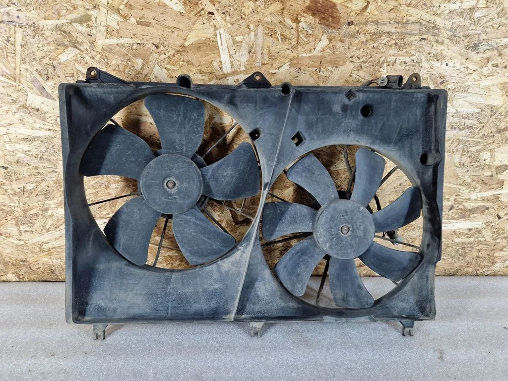 Elektriskais radiatora ventilators – priekšējā