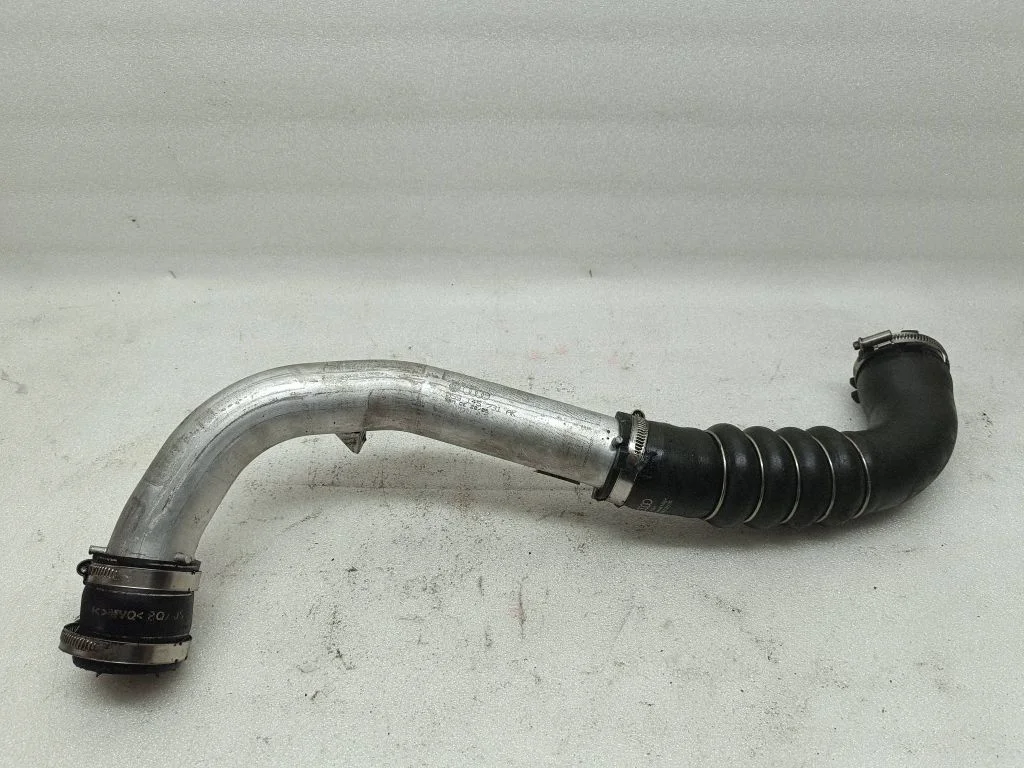 Intercooler hose/pipe 059145731AK