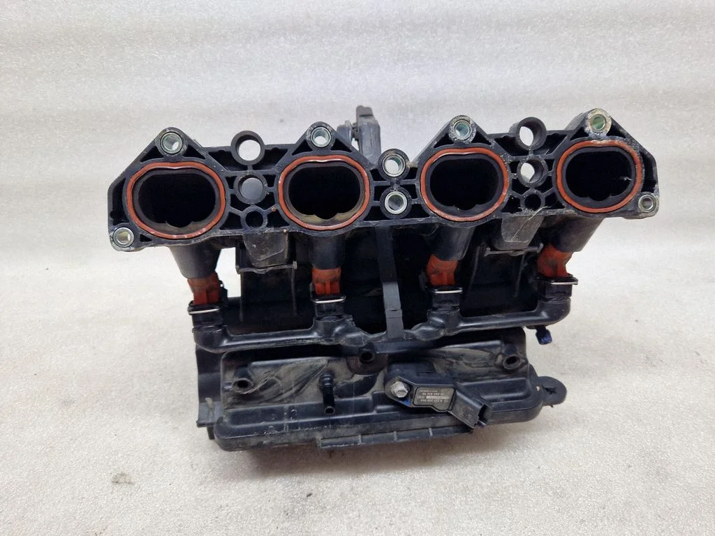 Intake manifold – Peugeot 307 (2001-2005)