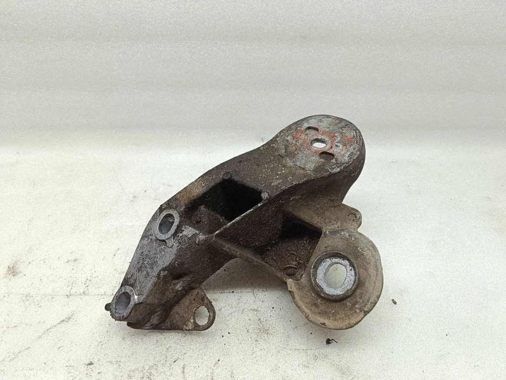 Engine mounting bracket 4F0199351H
