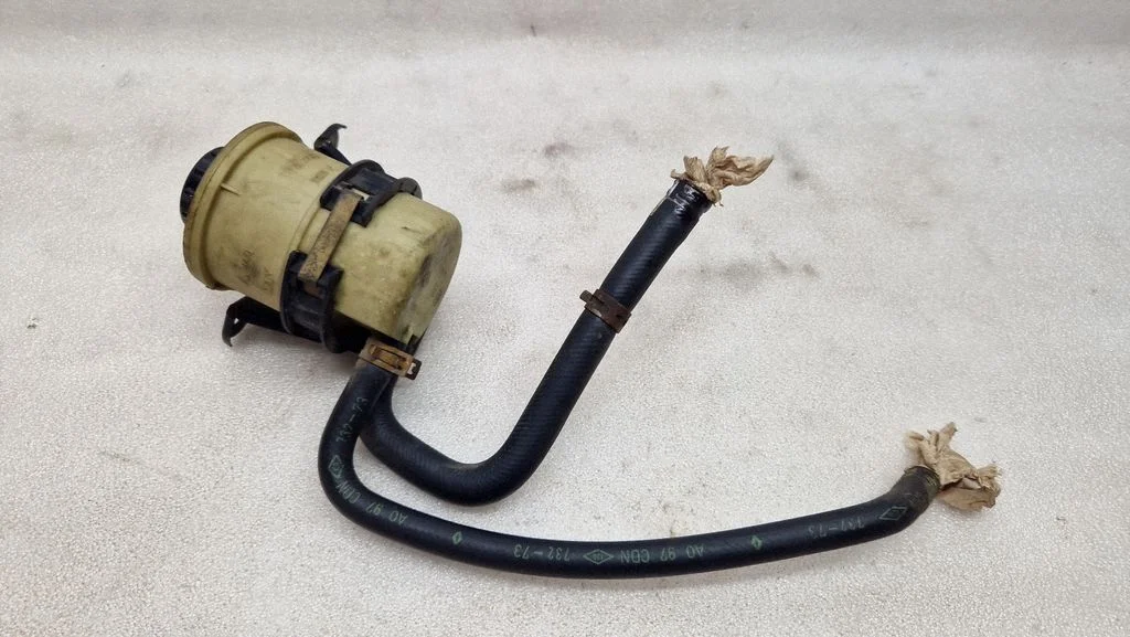 Power steering fluid tank/reservoir 7700795347