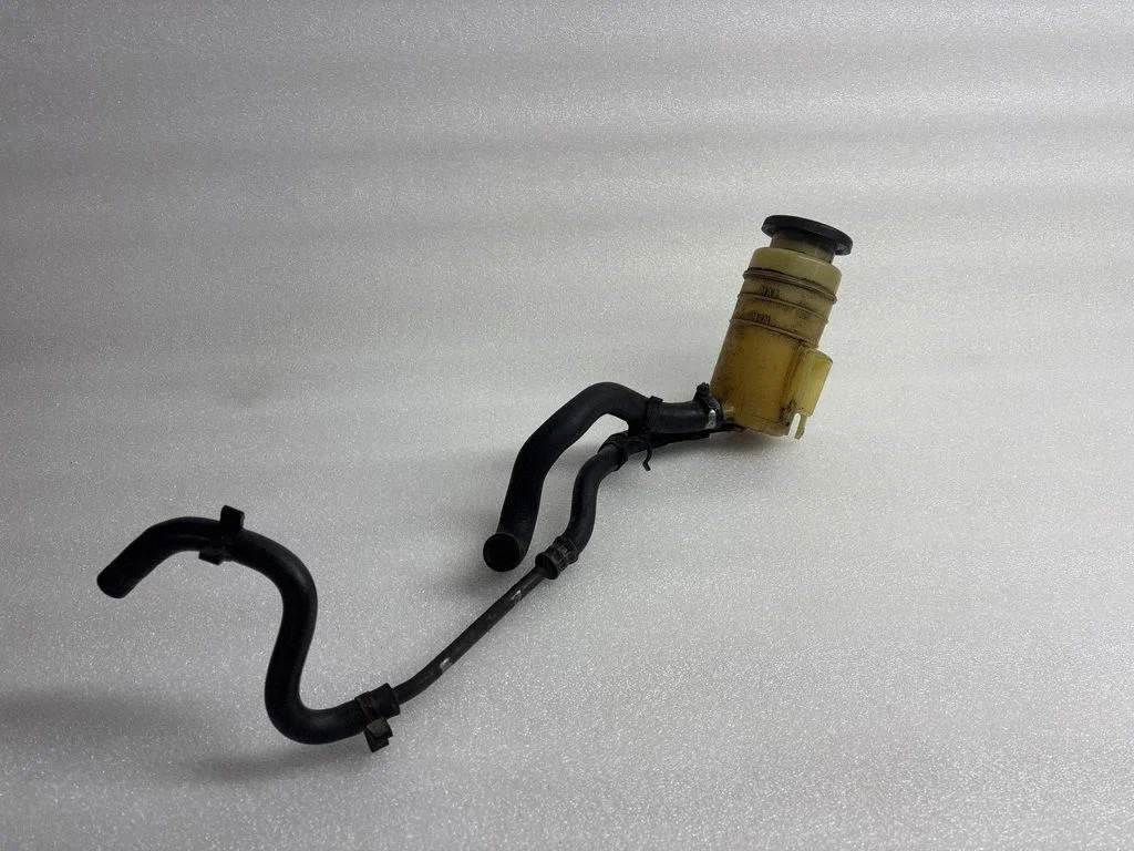 Power steering fluid tank/reservoir – Opel Frontera B (1998-2004)