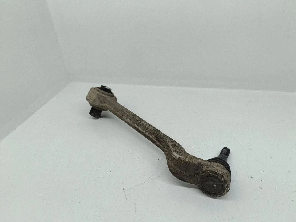 Rear control arm 6763700R