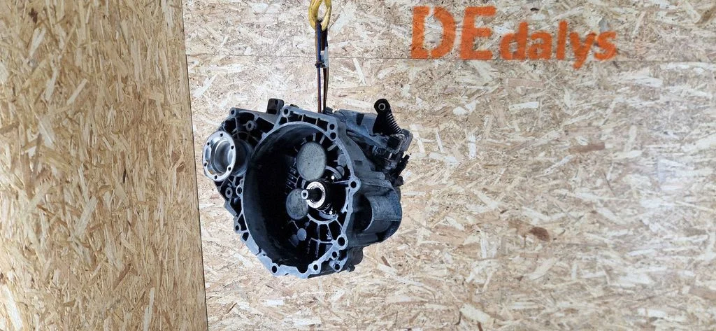 Mechaninė 6 pavarų dėžė