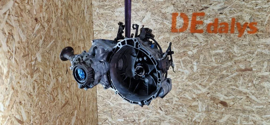 Mechaninė 6 pavarų dėžė