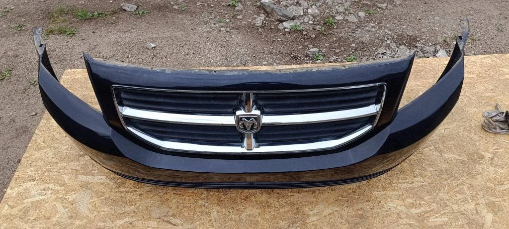 Front bumper 05303762ad