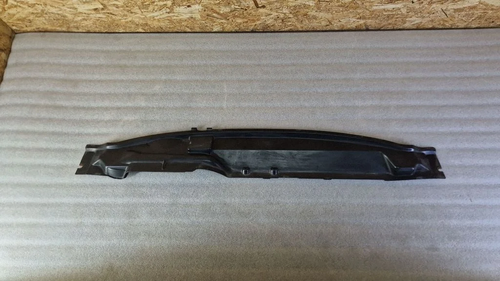 Wiper trim 4M51A01628AF