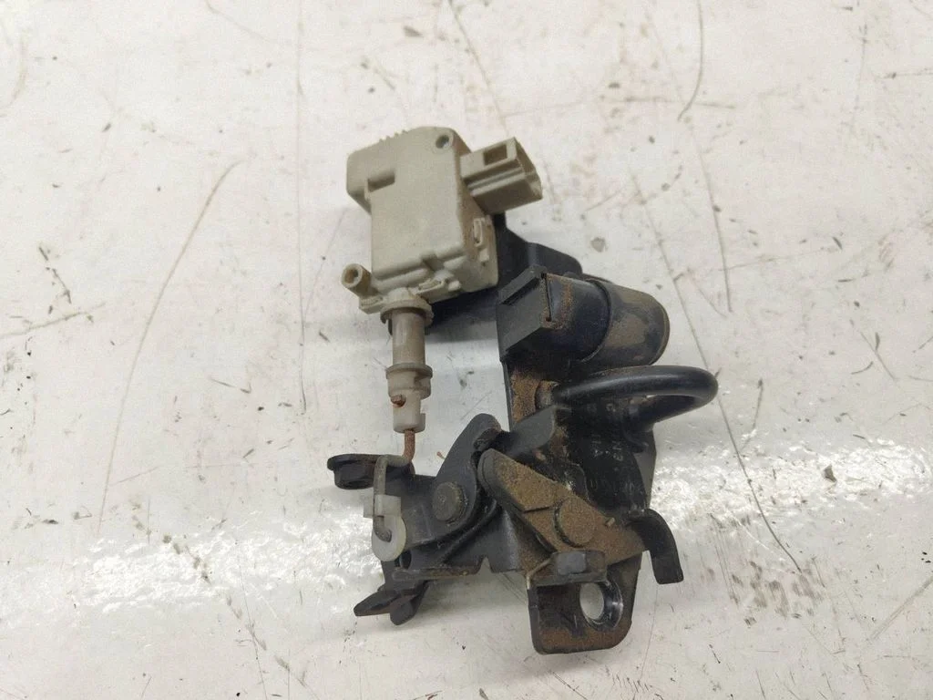 Tailgate/trunk/boot lock/catch/latch – Skoda Fabia Mk1 (6Y) (1999-2007)