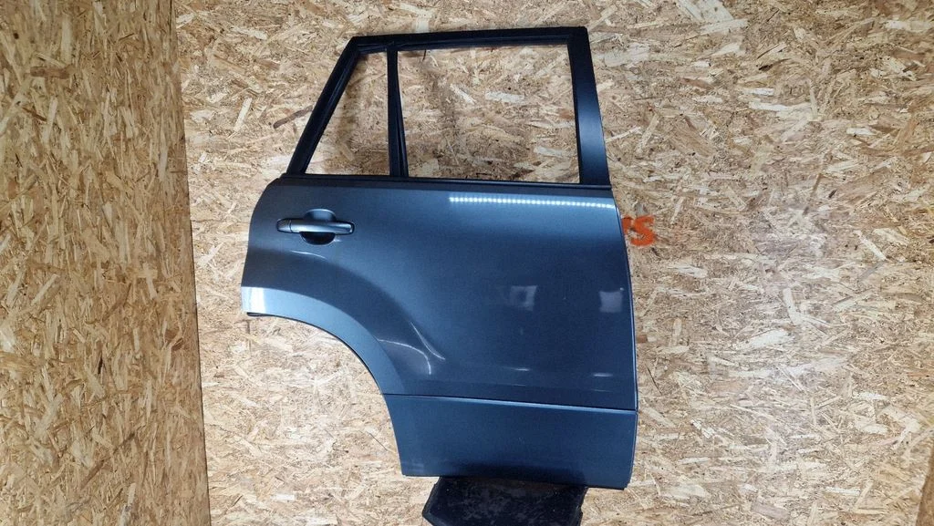 Rear door – Suzuki Grand Vitara II (2006-2016)