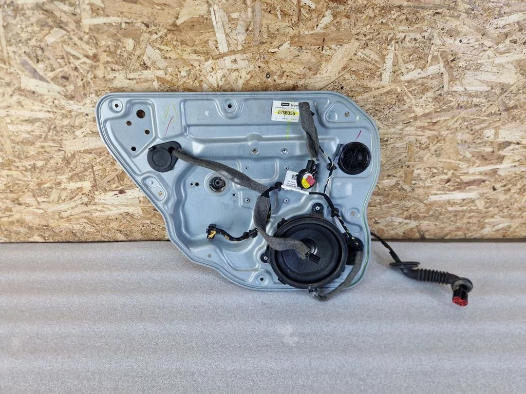 Galinio el. lango pakėlimo mechanizmas be varikliuko