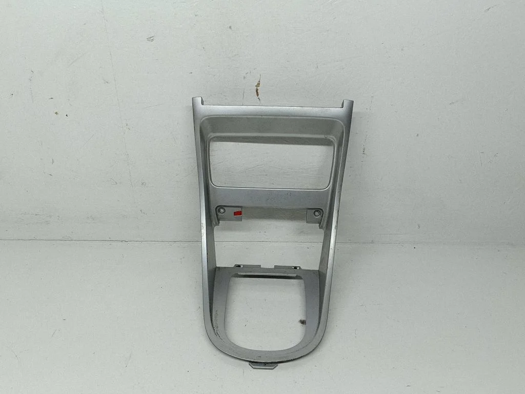 Gear shifter surround trim plastic – Peugeot 307 (2001-2005)