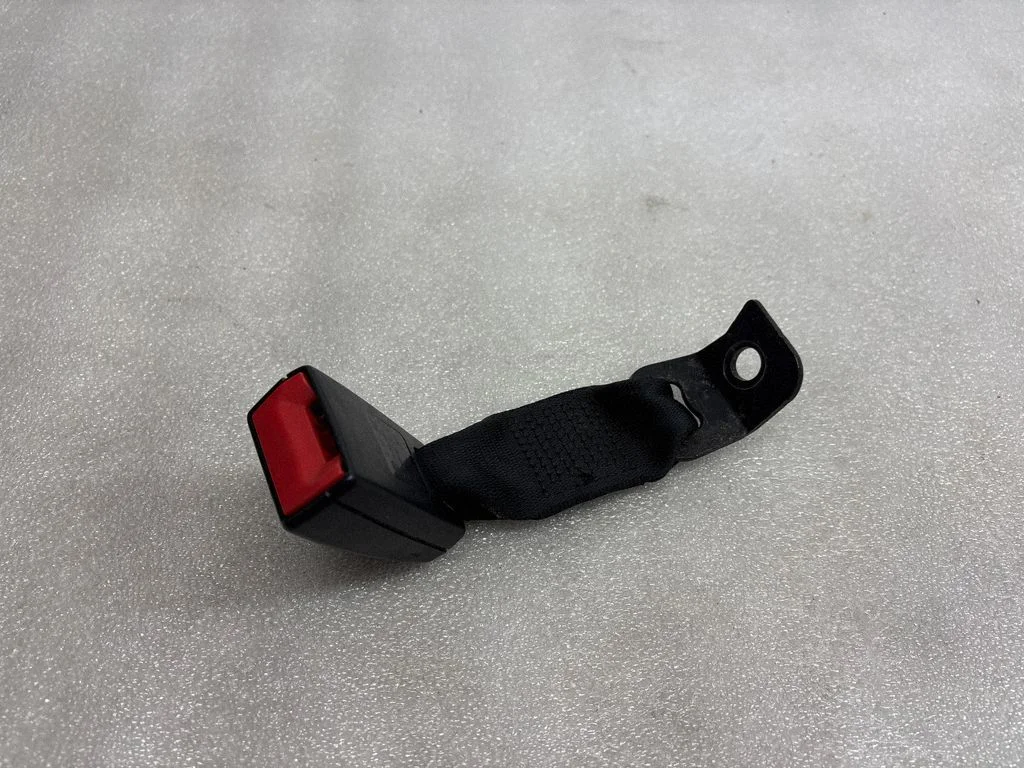 Rear seatbelt buckle 9117261