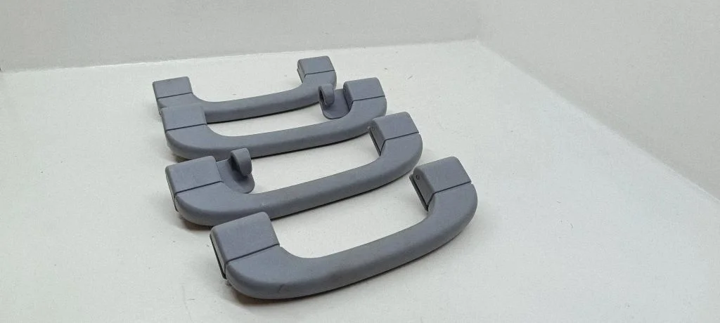 Rear interior roof grab handle 9143529