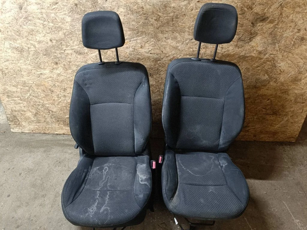Seat set