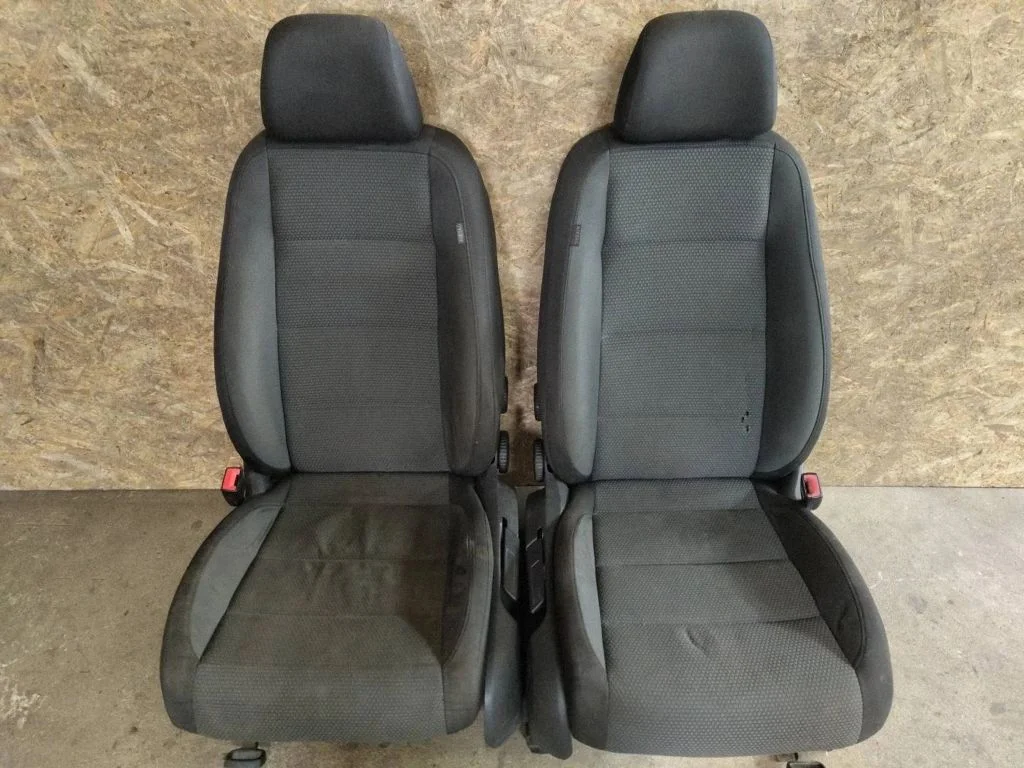 Sēdekļu komplekts – Volkswagen Golf Plus (2005-2013)