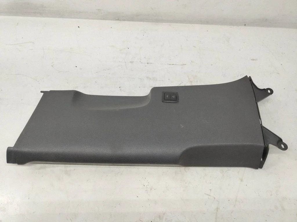 (B) pillar trim (bottom) 1K4867297A
