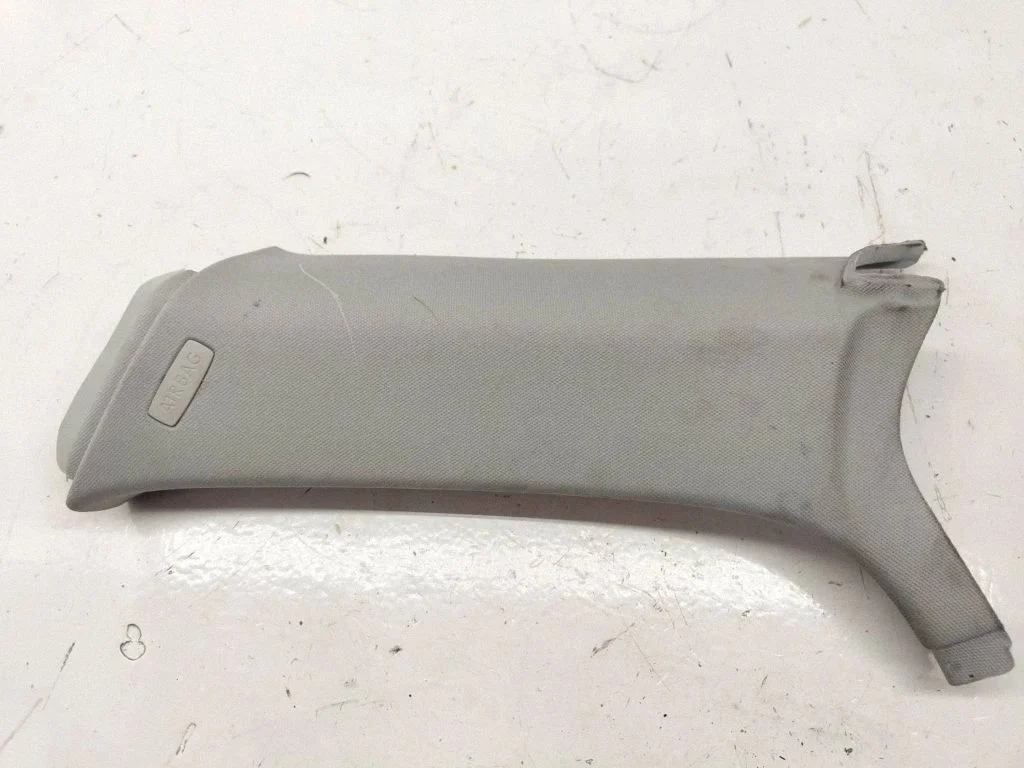 (C) statņa apdare – Volkswagen Golf Plus (2005-2013)