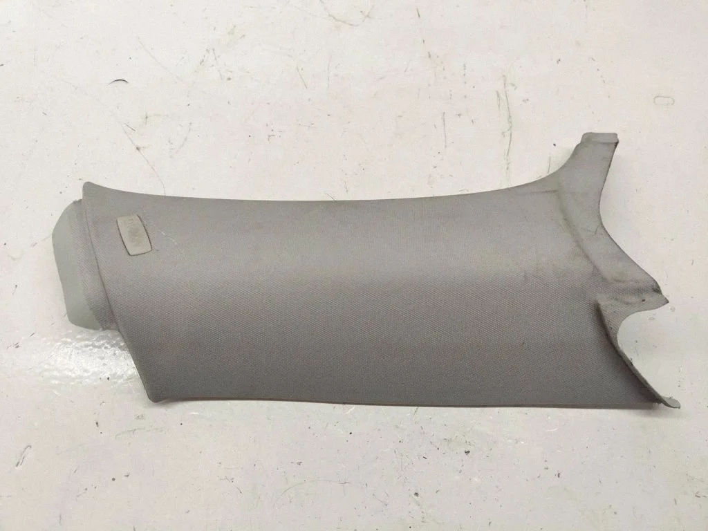 (C) statņa apdare – Volkswagen Golf Plus (2005-2013)