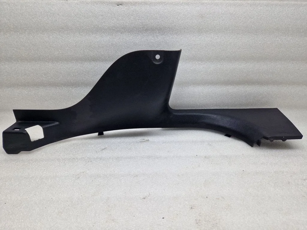 Rear sill trim cover 769536721R