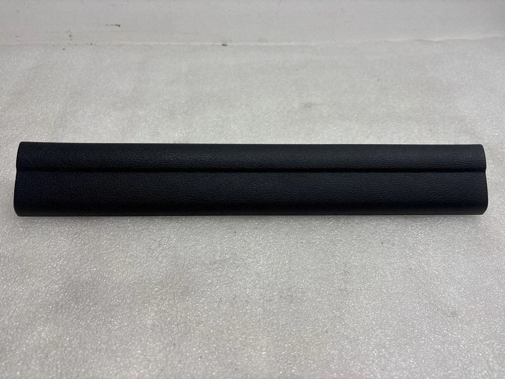 Rear sill trim cover 2990759