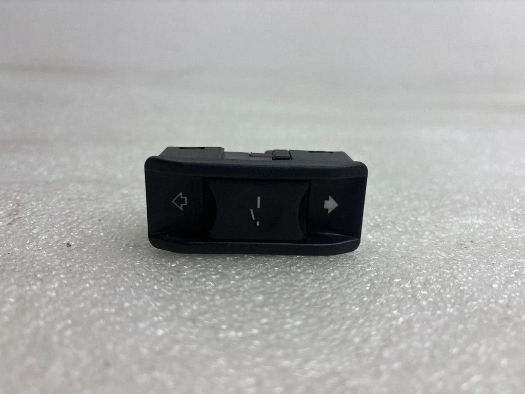 Sunroof switch 03015010